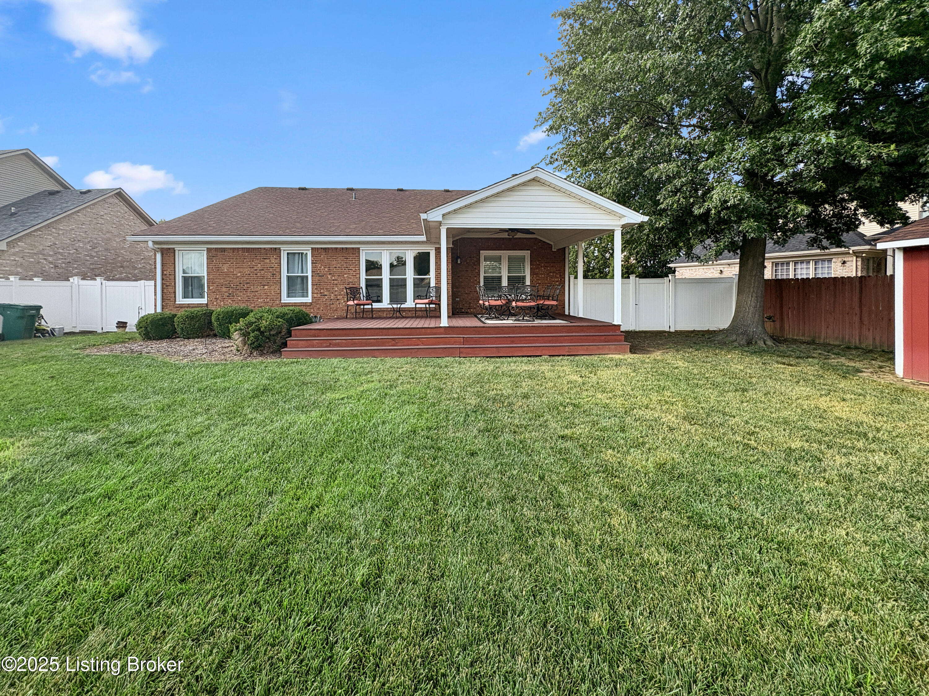 4912 Hunters Point Cir