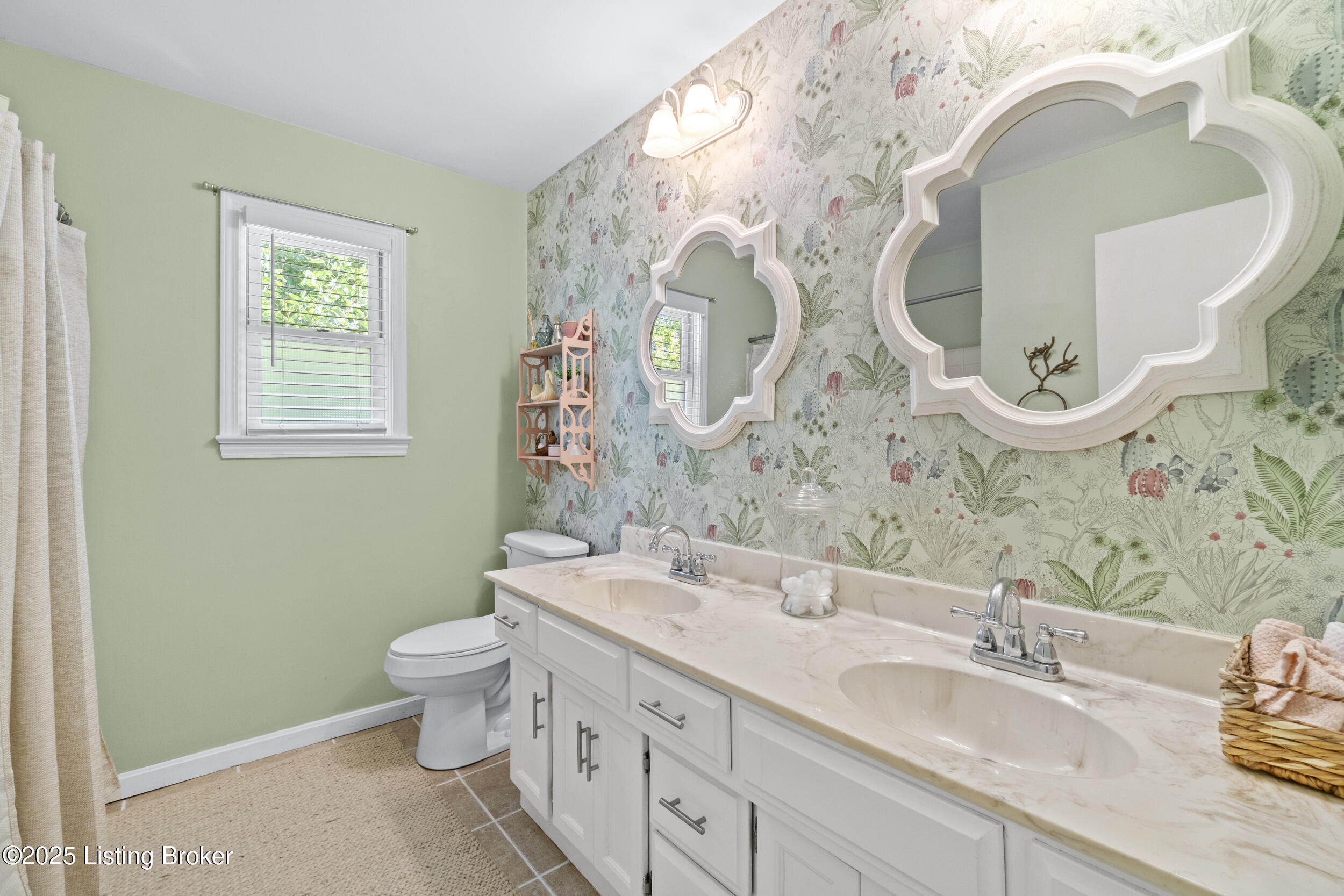 13021 Lost Trail Trail