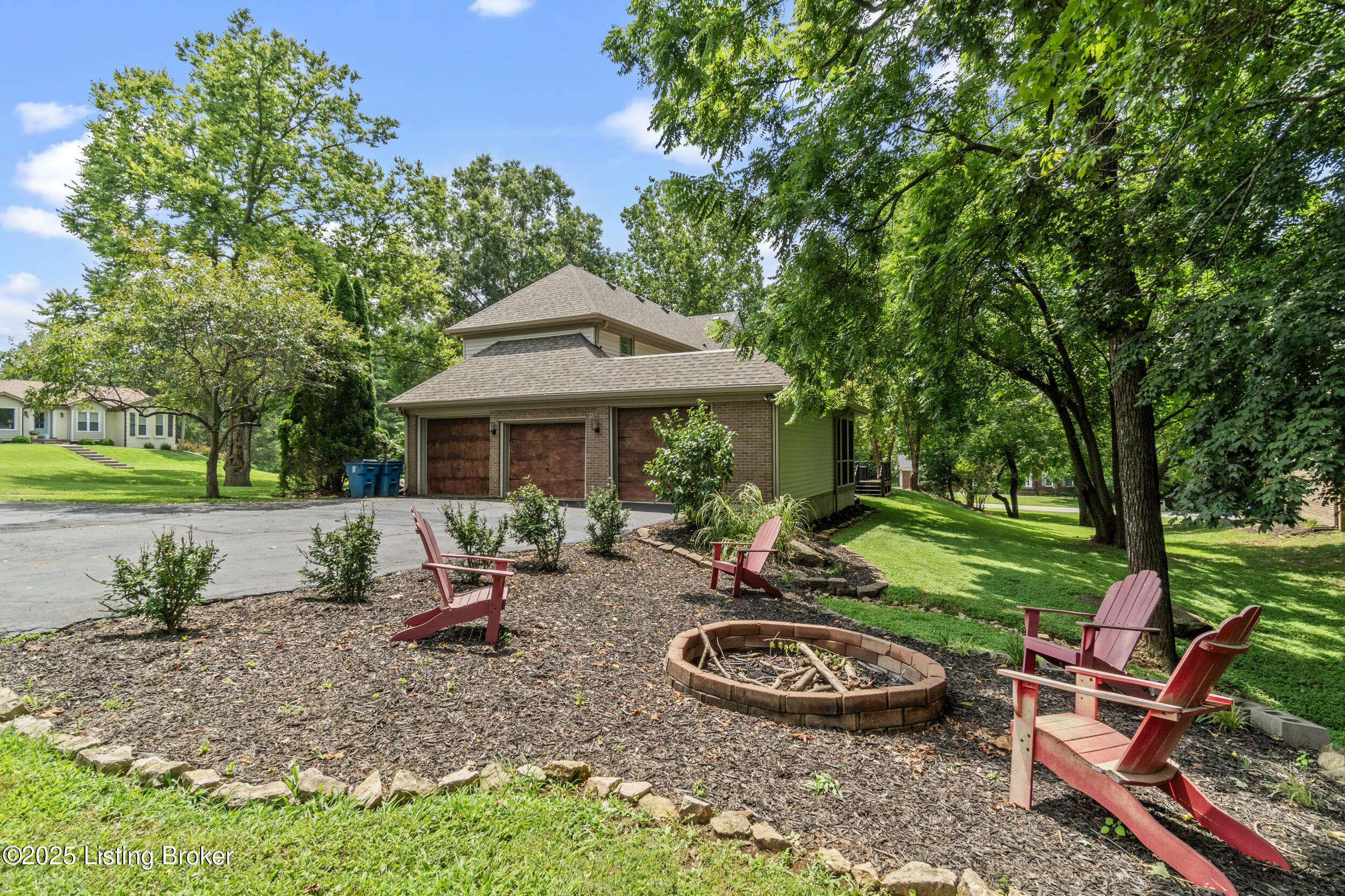 13021 Lost Trail Trail