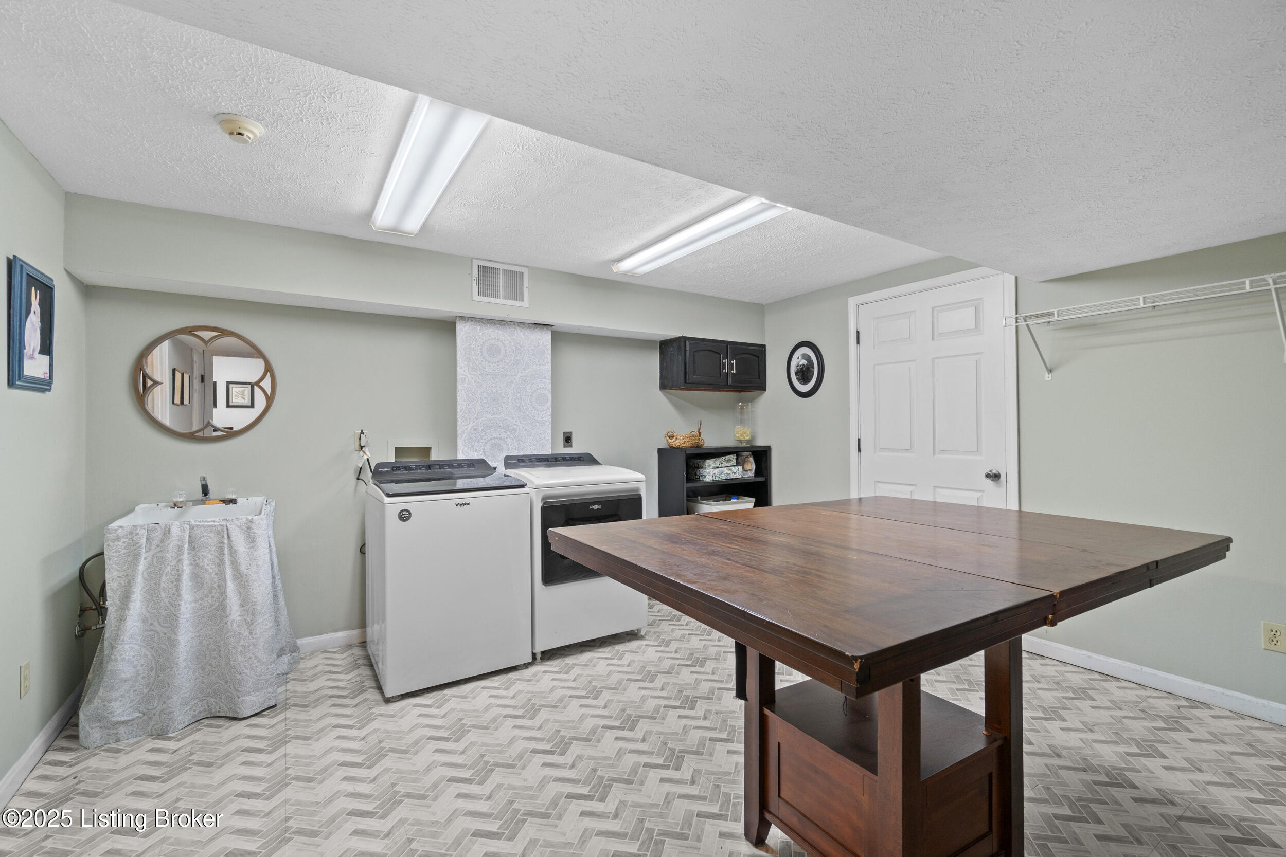 13021 Lost Trail Trail