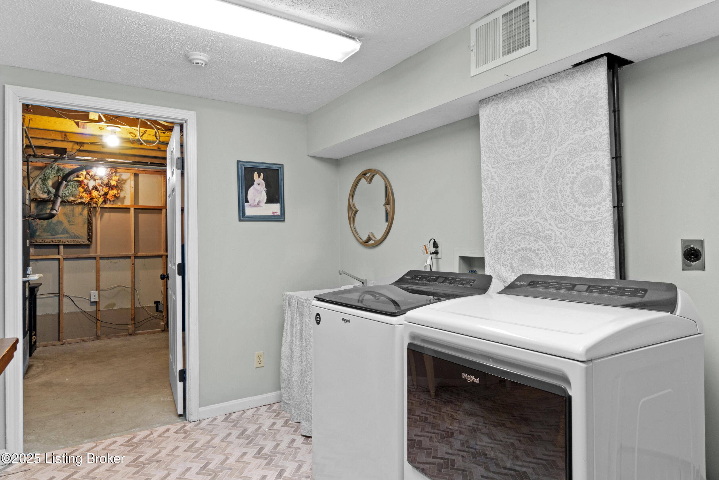 13021 Lost Trail Trail