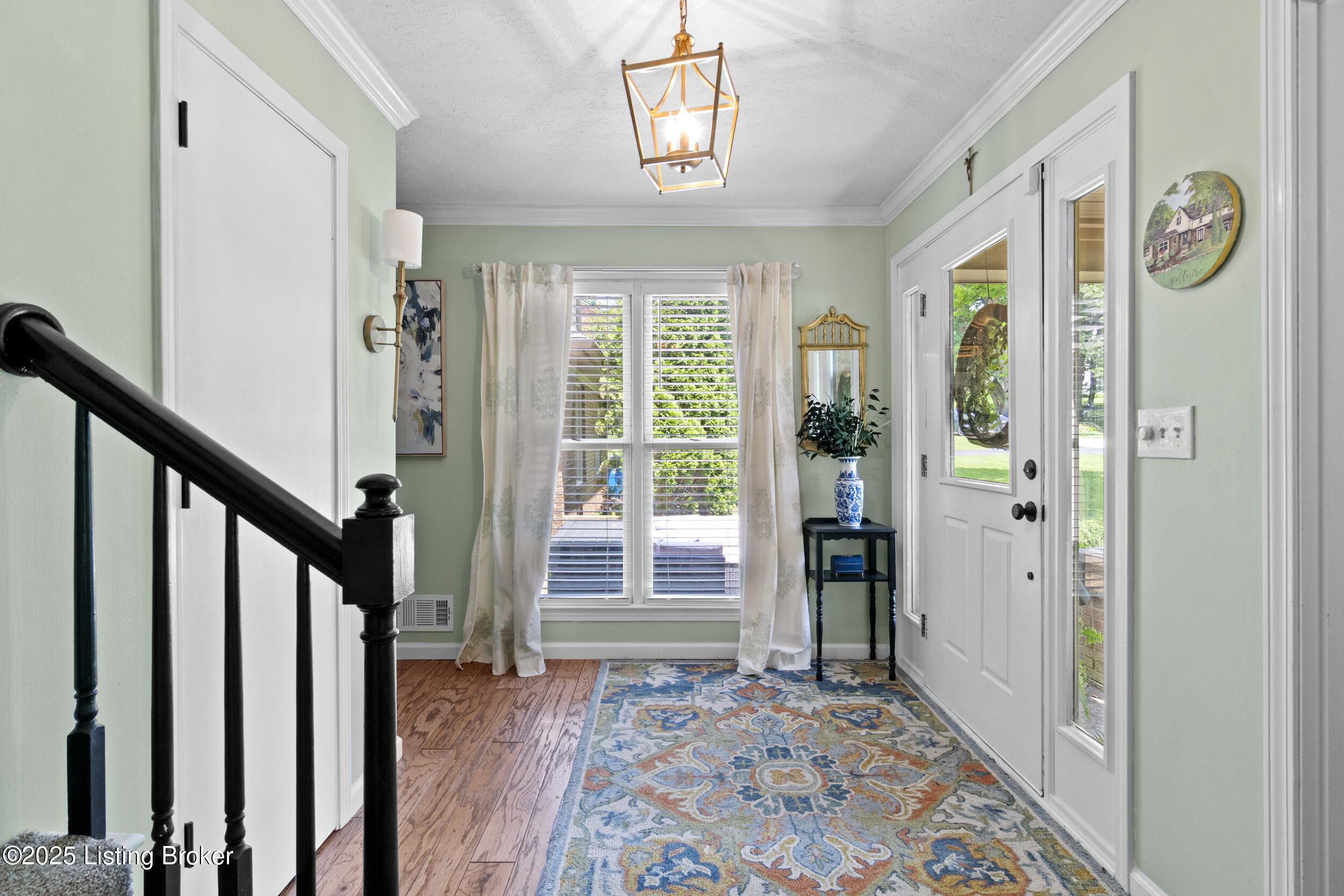 13021 Lost Trail Trail