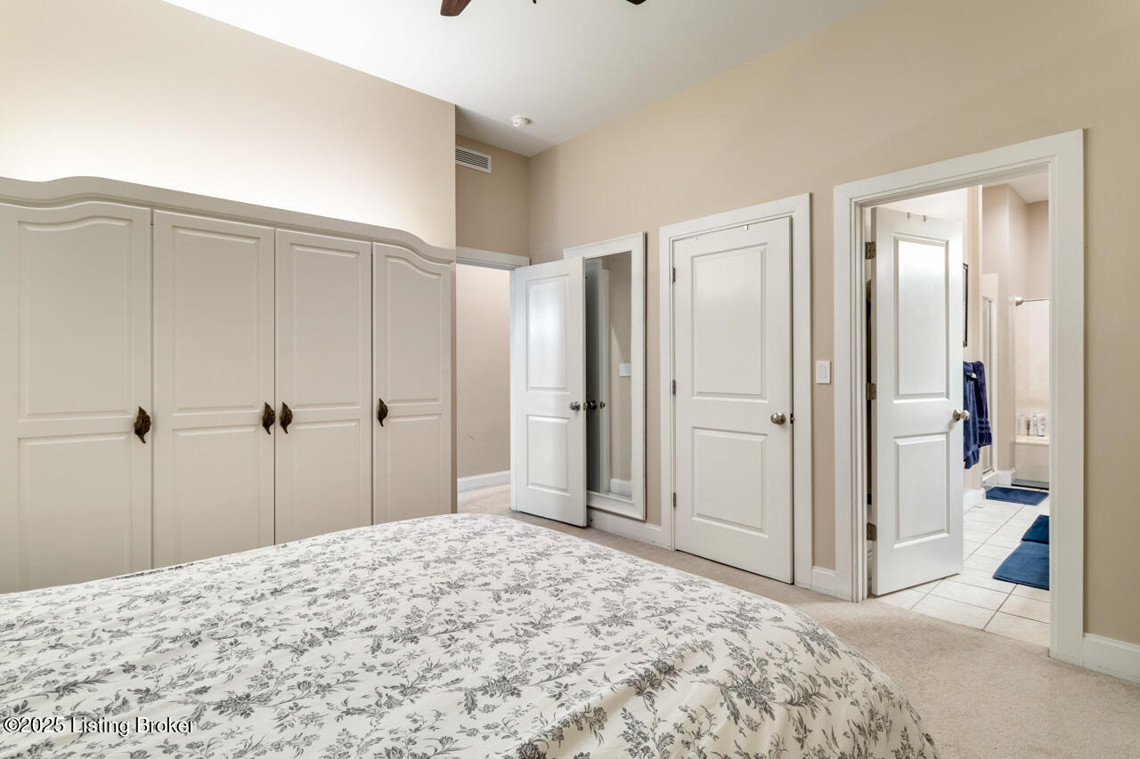 2011 Frankfort Ave, 204