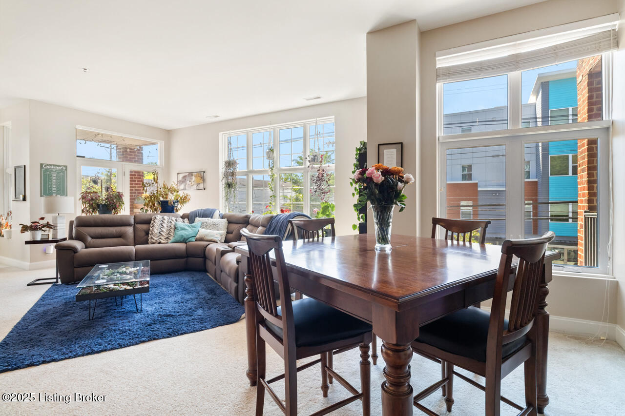 2011 Frankfort Ave, 204