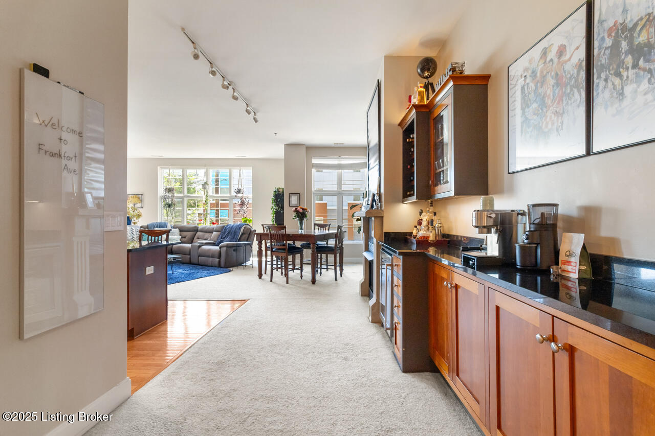 2011 Frankfort Ave, 204