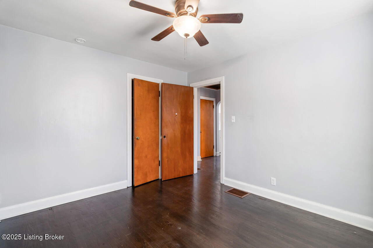 4908 Greenwood Rd