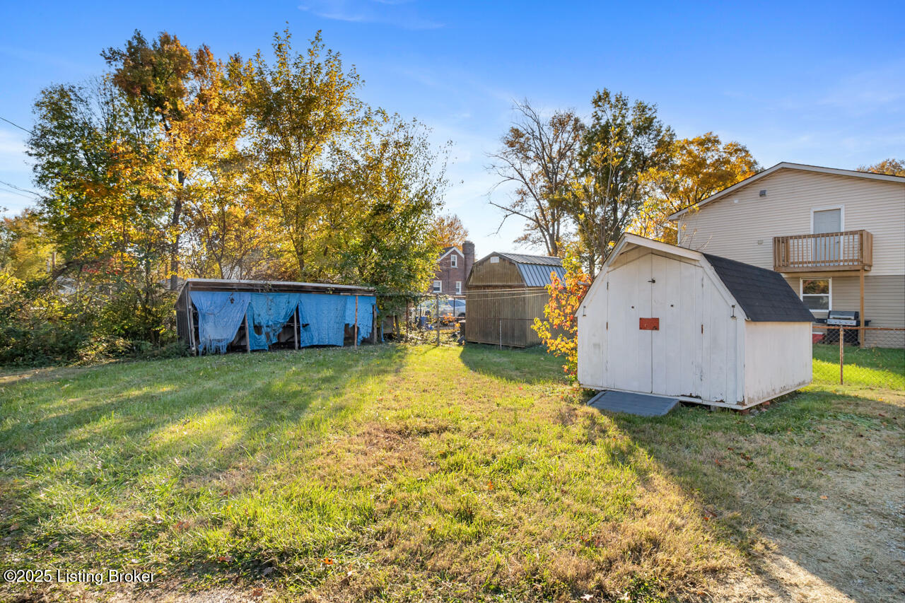 4908 Greenwood Rd