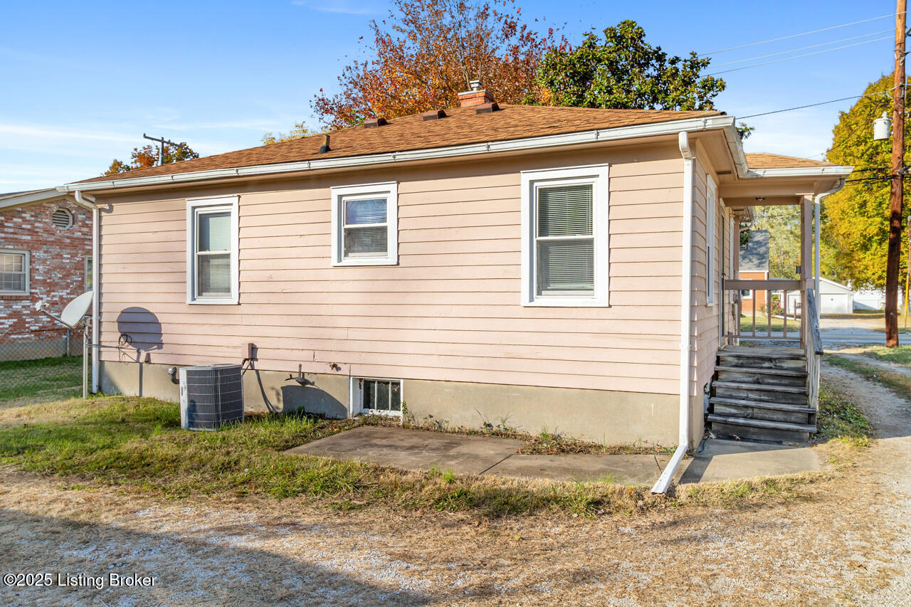 4908 Greenwood Rd