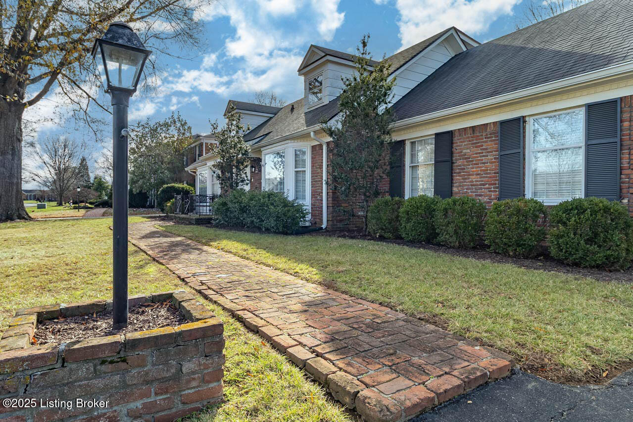 8810 Nottingham Pkwy