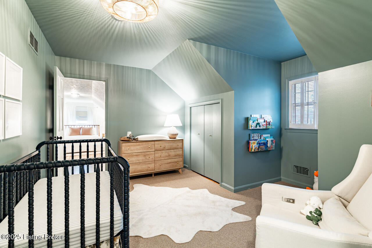 8810 Nottingham Pkwy