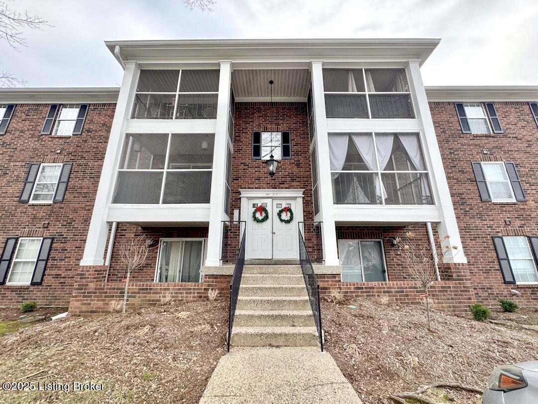307 Donard Park Ave