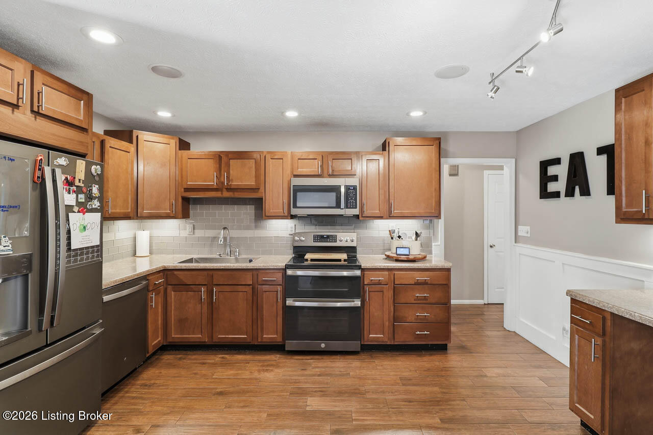 7206 Hollow Creek Rd