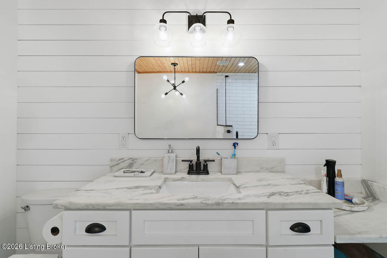 7206 Hollow Creek Rd