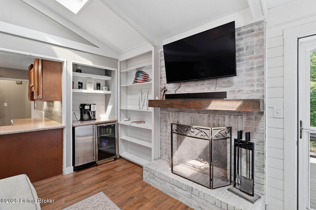 7206 Hollow Creek Rd