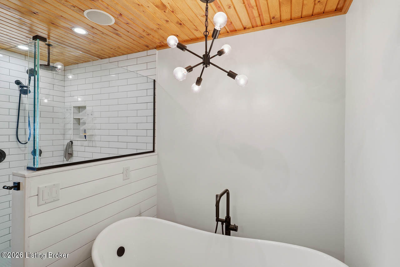 7206 Hollow Creek Rd