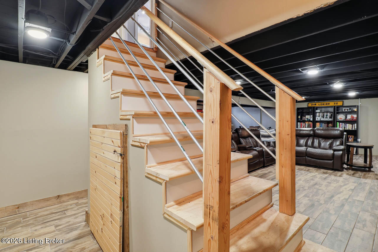 7206 Hollow Creek Rd