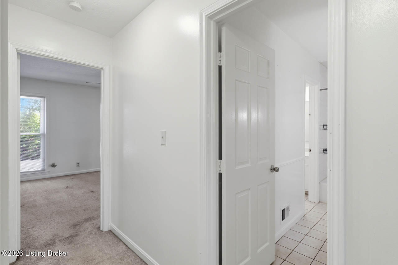 10611 Sycamore Green