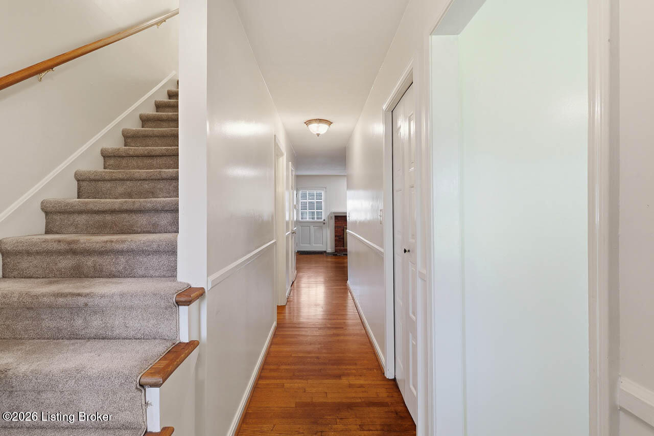 10611 Sycamore Green