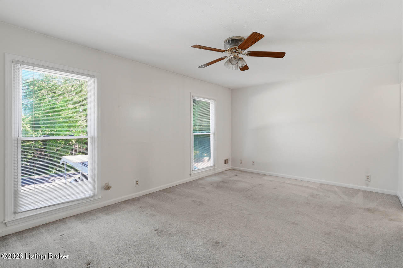 10611 Sycamore Green