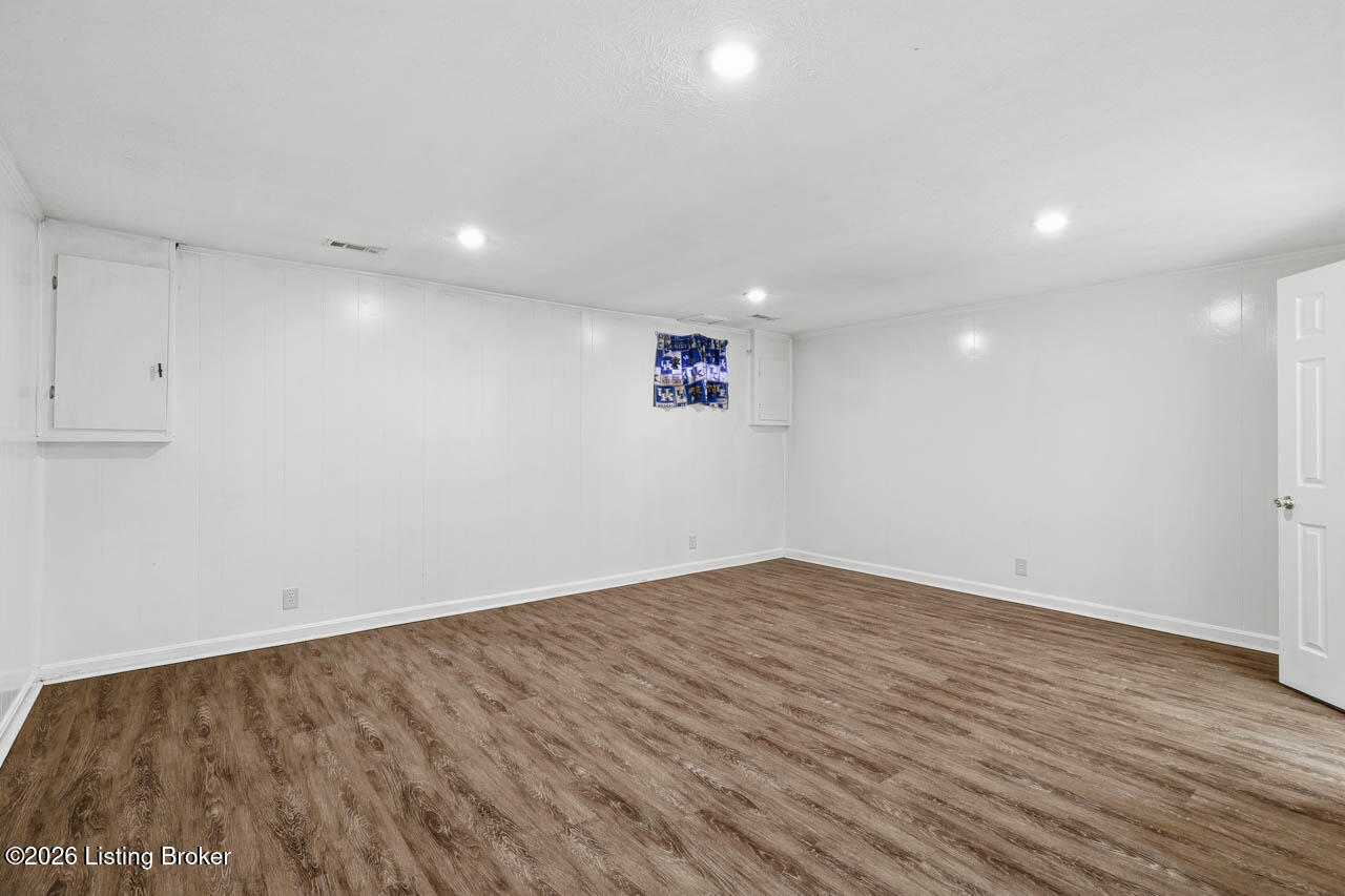 10611 Sycamore Green