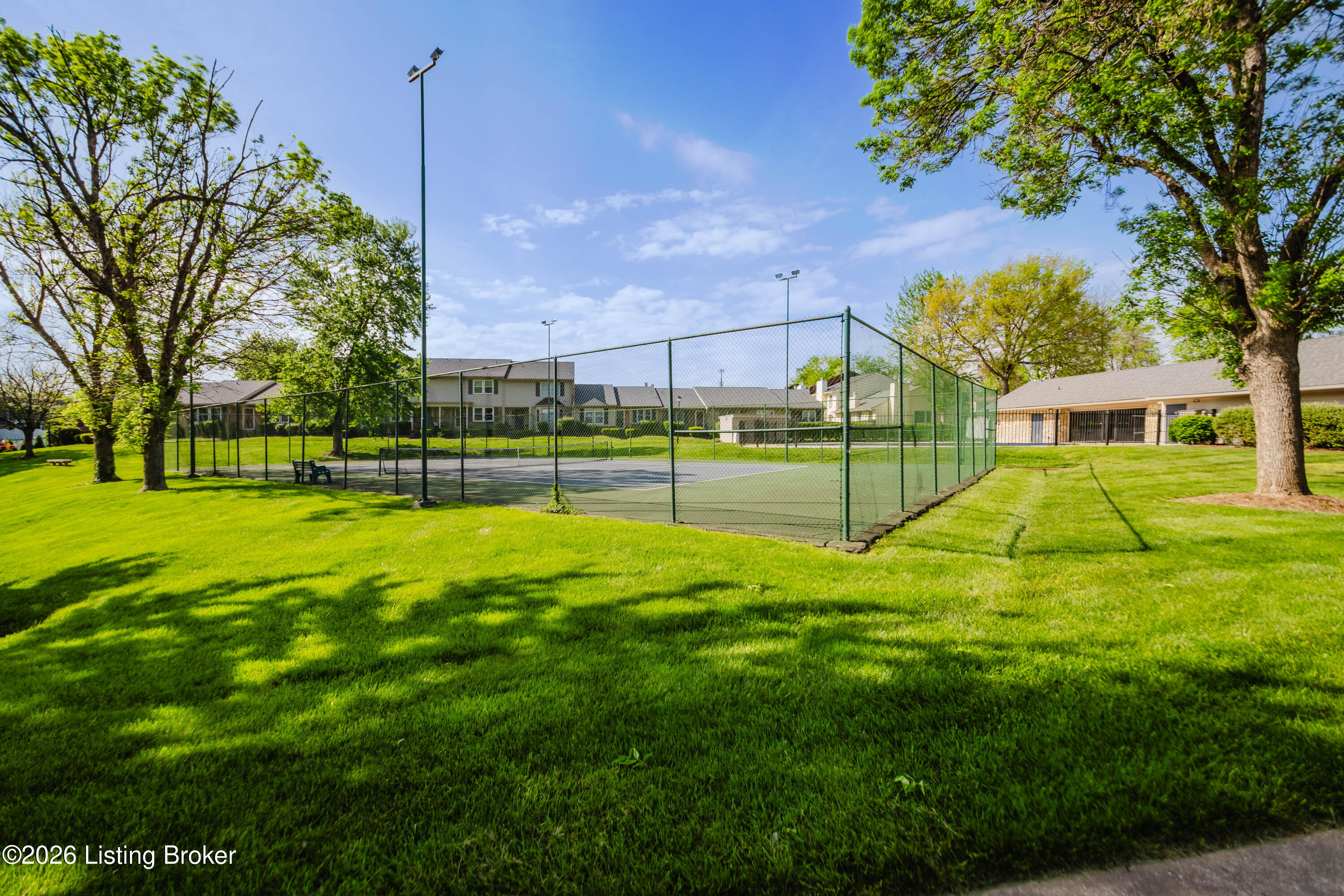 10611 Sycamore Green