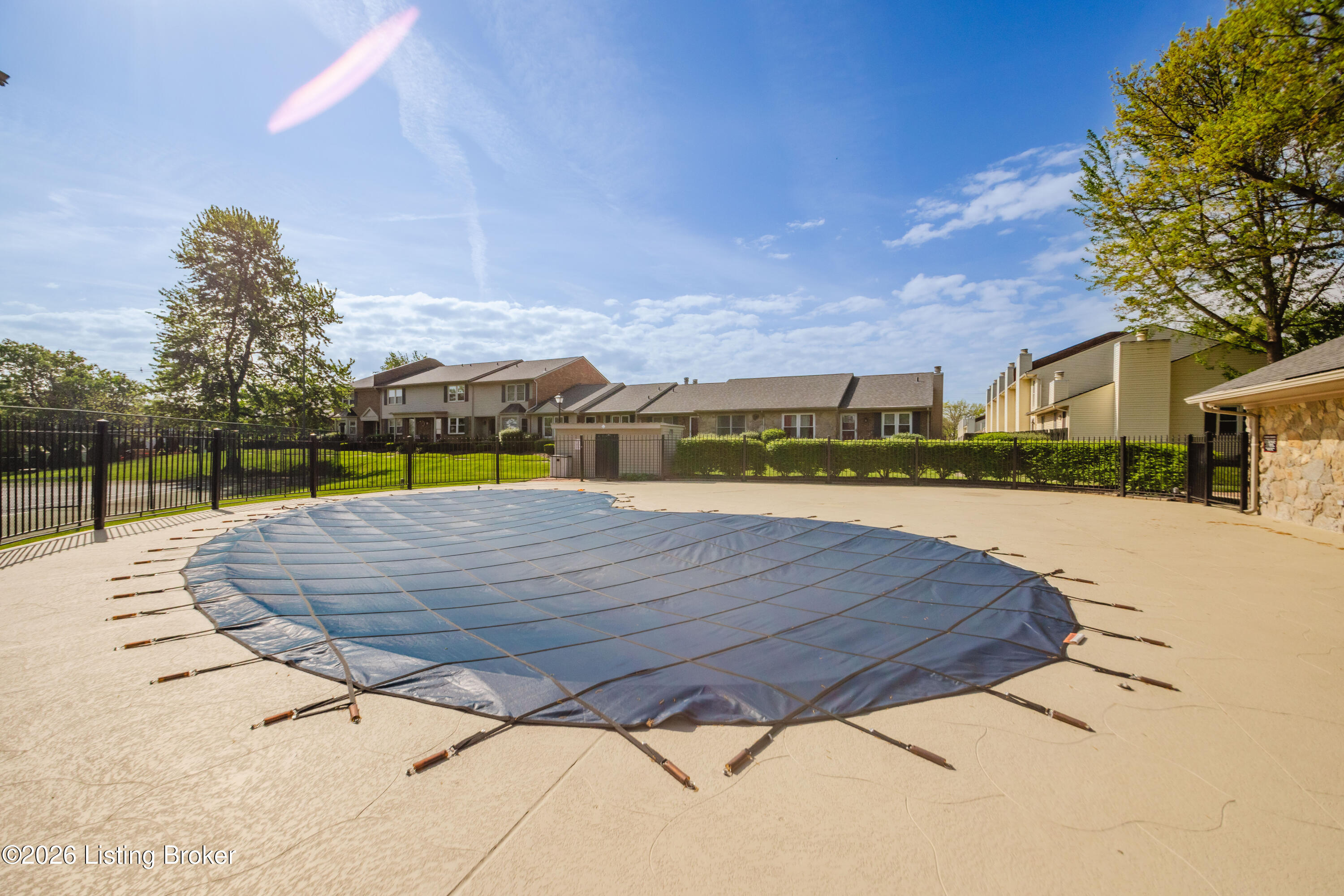 10611 Sycamore Green