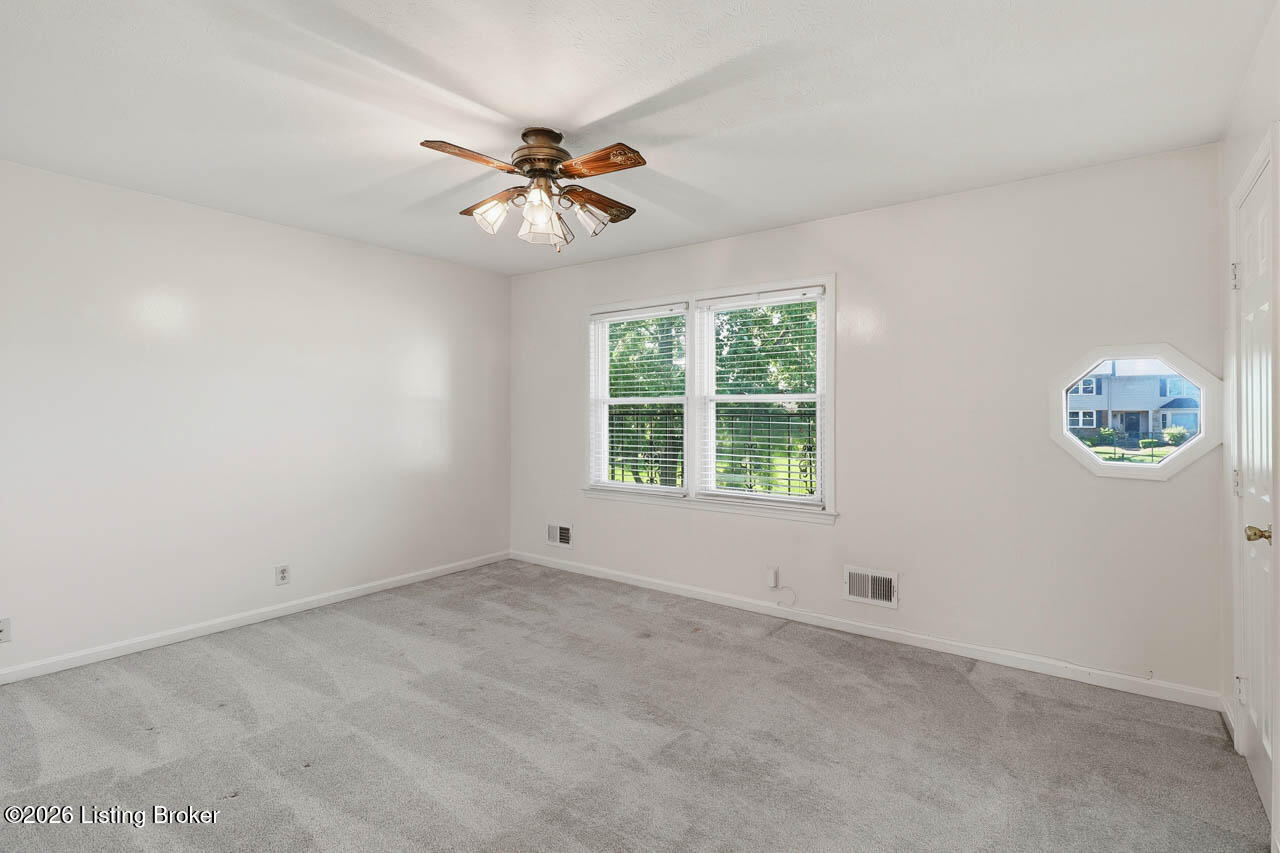 10611 Sycamore Green