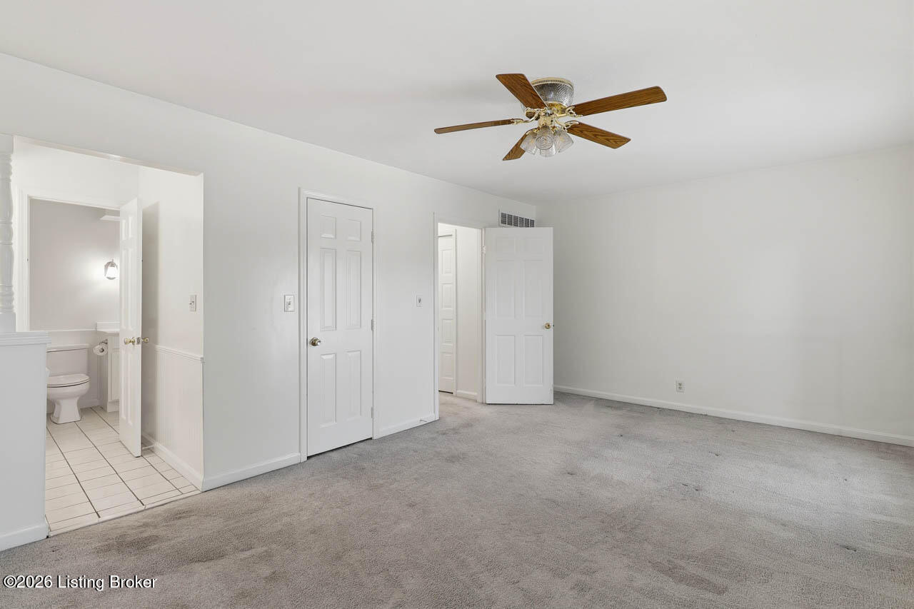 10611 Sycamore Green