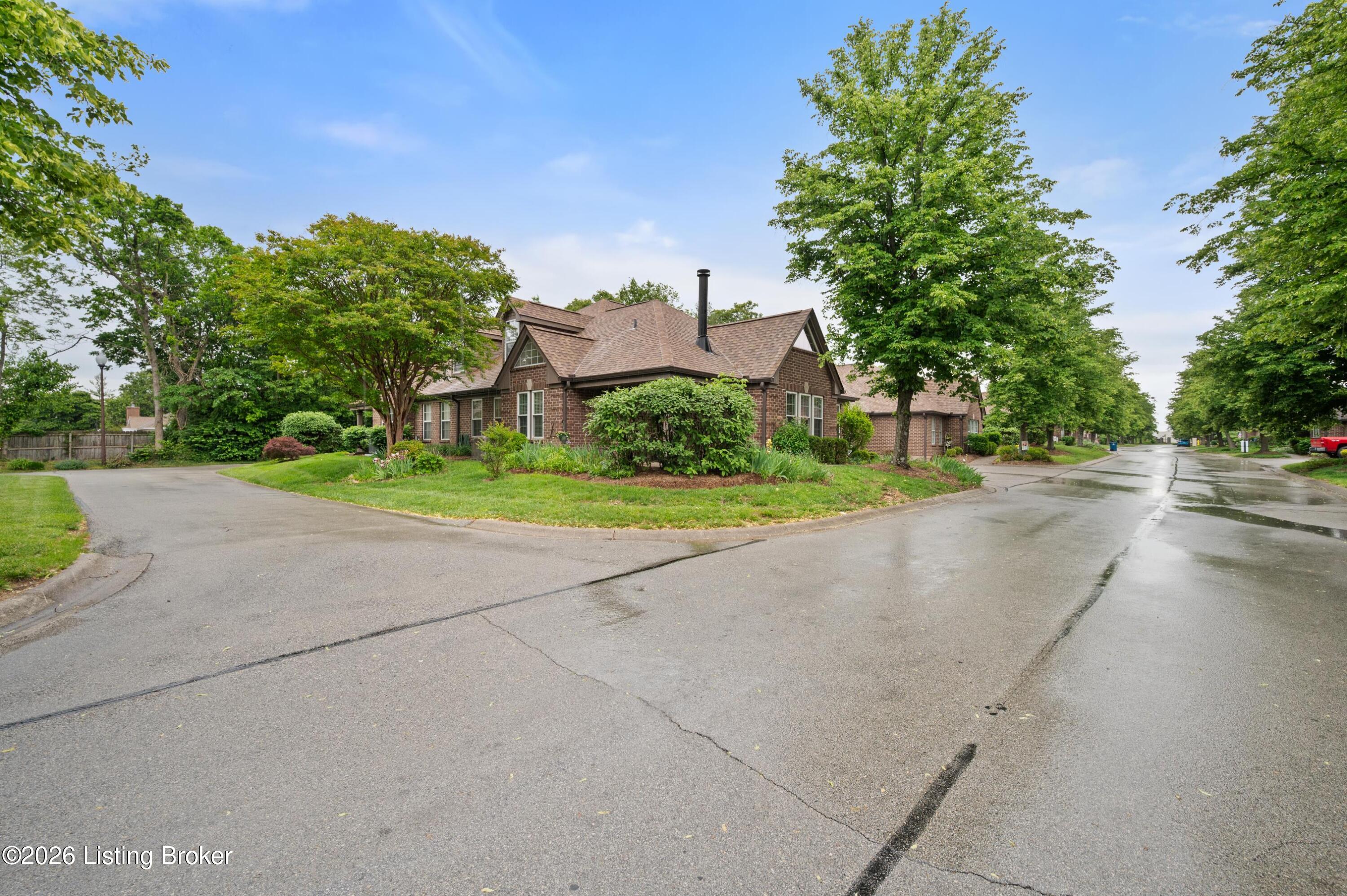 901 Eastbridge Ct
