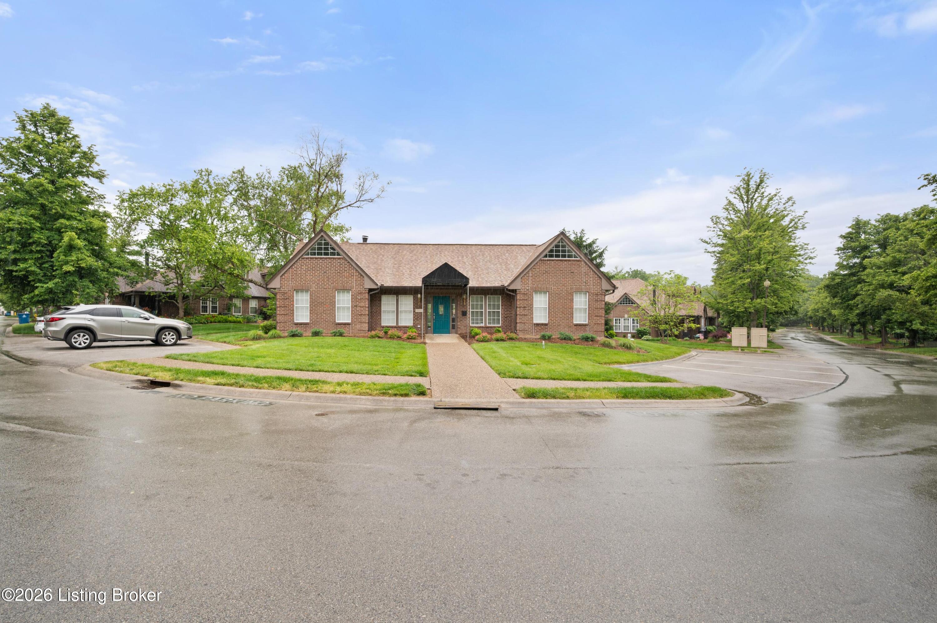 901 Eastbridge Ct
