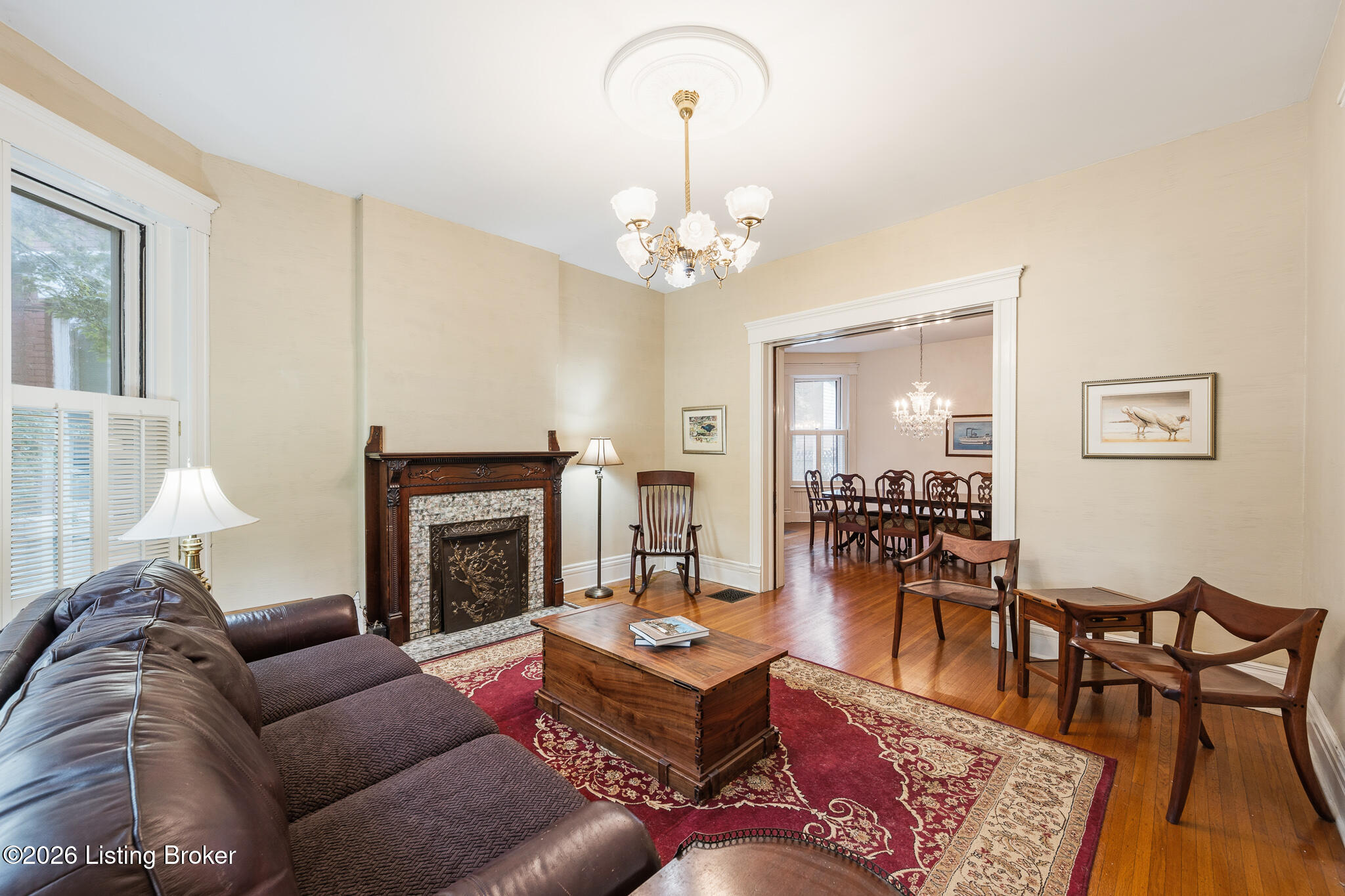 1036 Everett Ave
