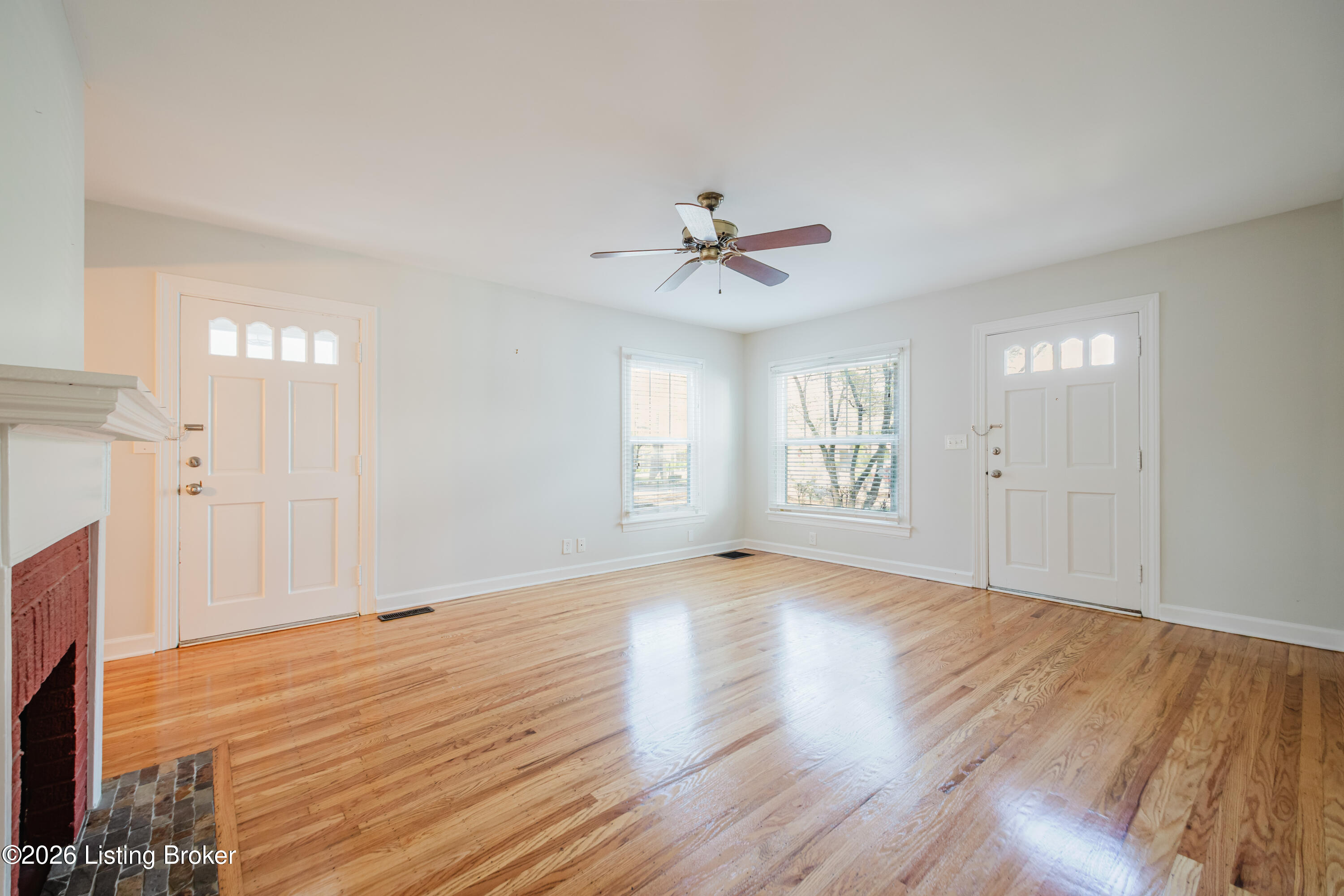 104 S Birchwood Ave