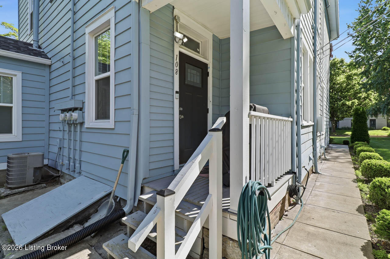 104 S Birchwood Ave