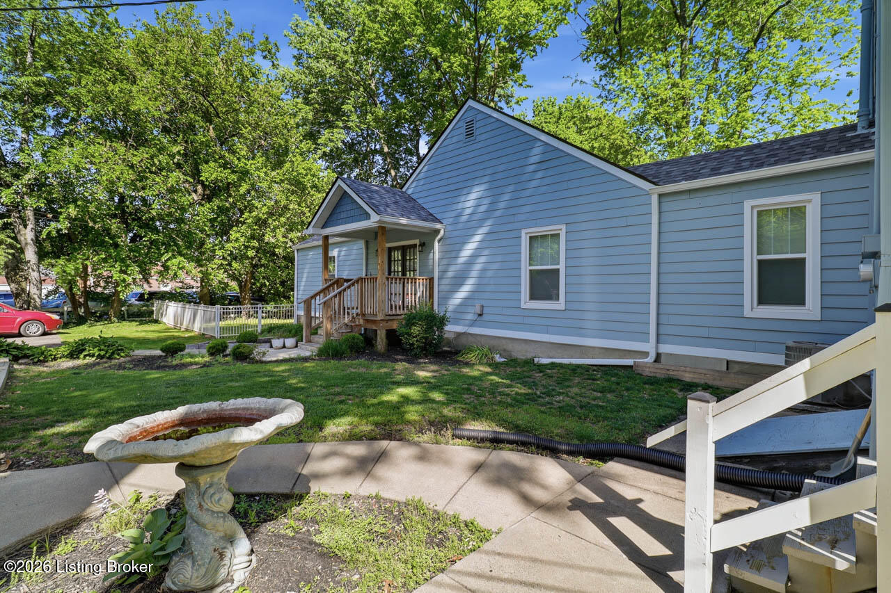 104 S Birchwood Ave