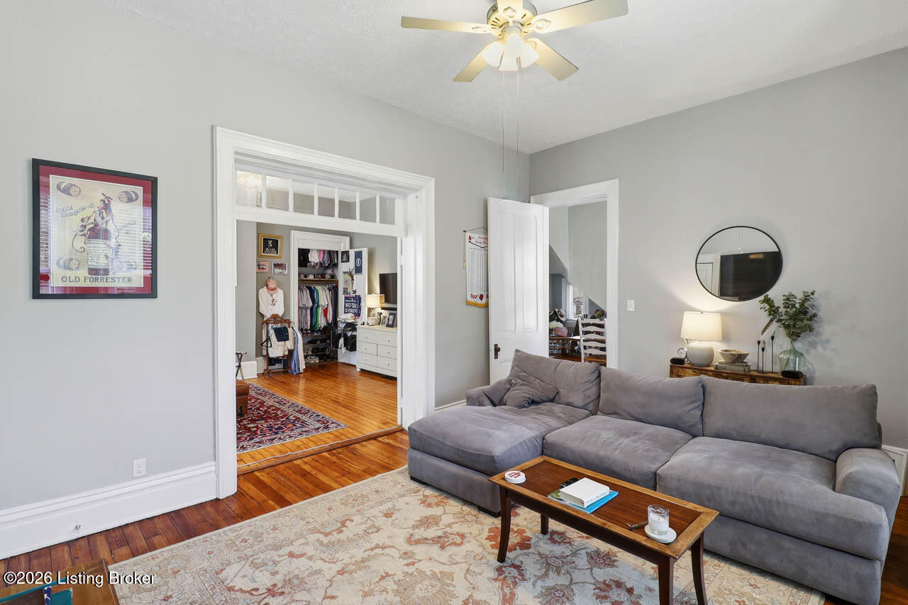 104 S Birchwood Ave