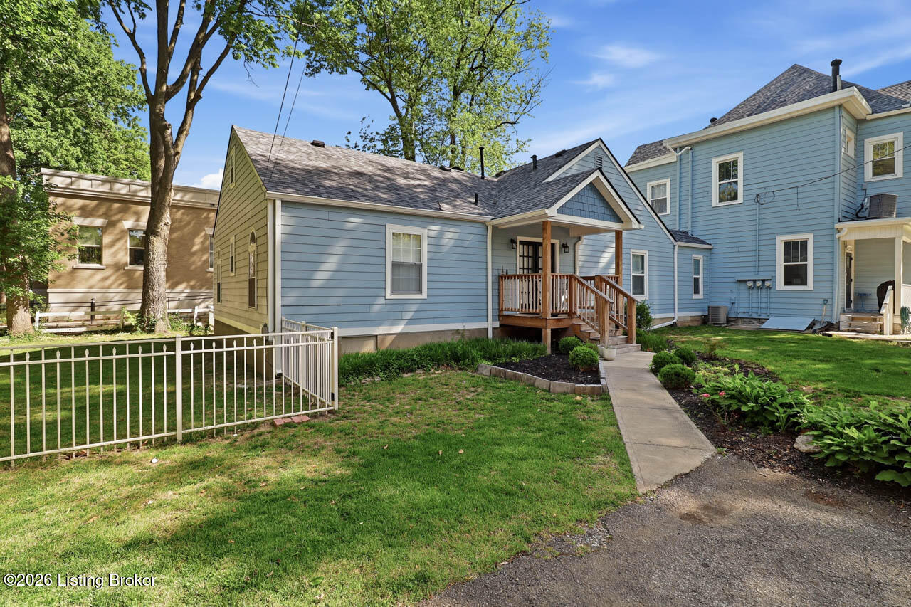 104 S Birchwood Ave