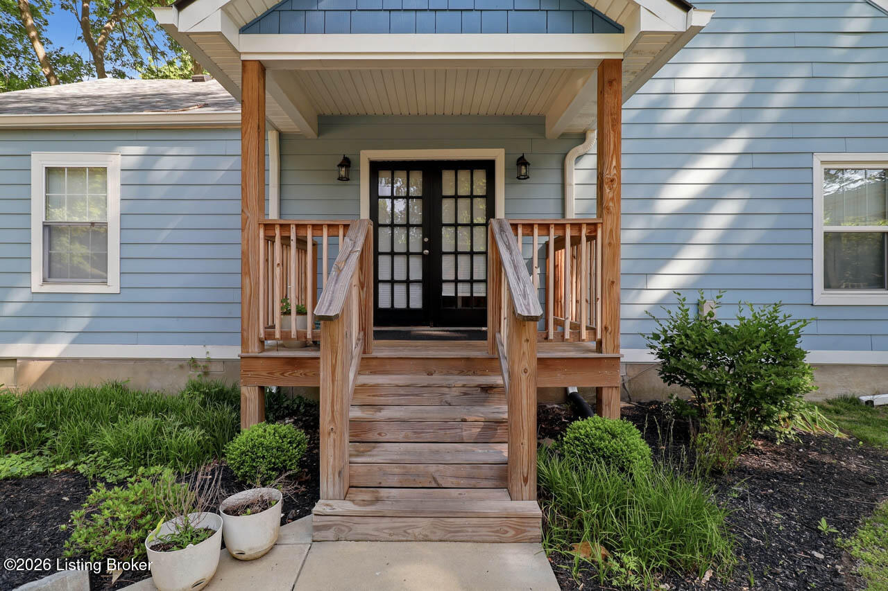 104 S Birchwood Ave