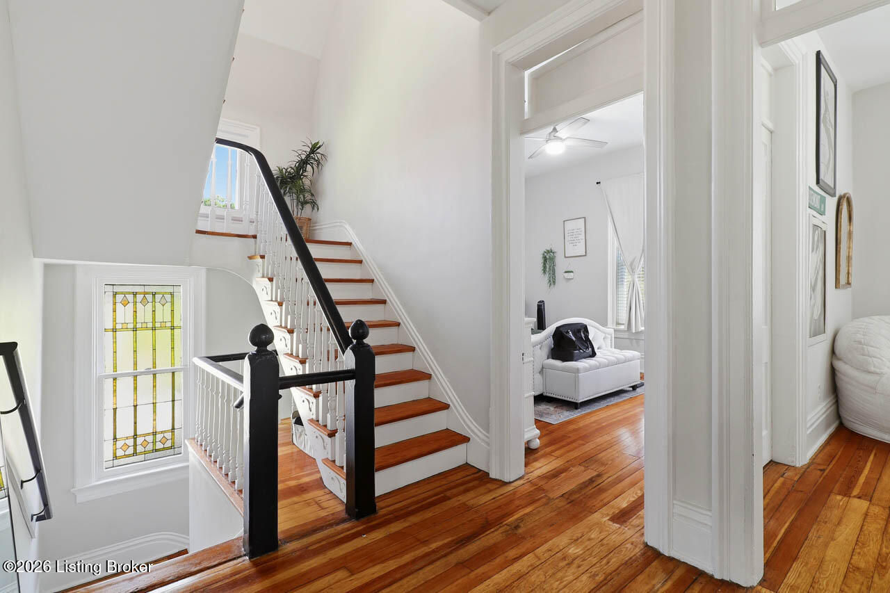104 S Birchwood Ave