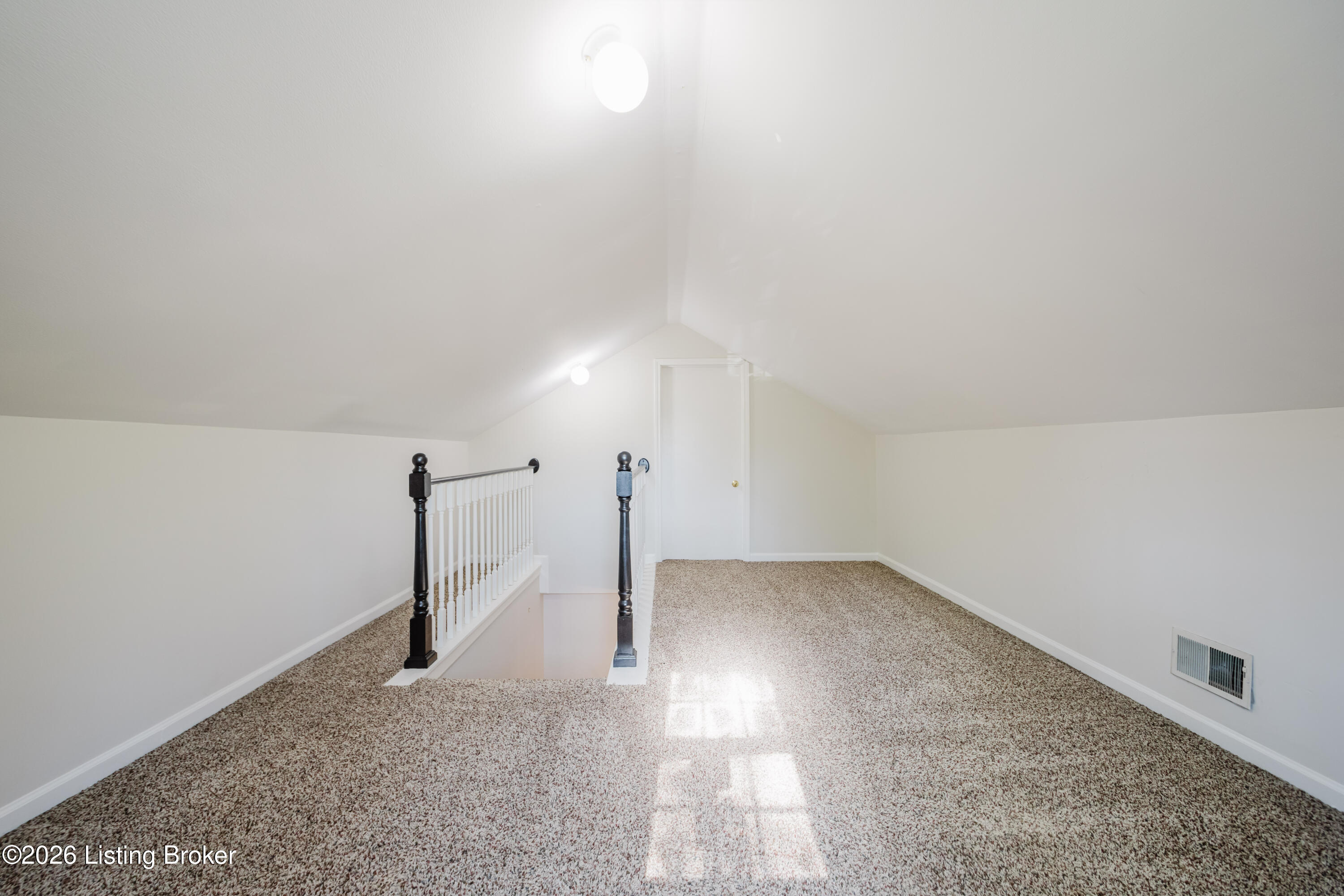 104 S Birchwood Ave
