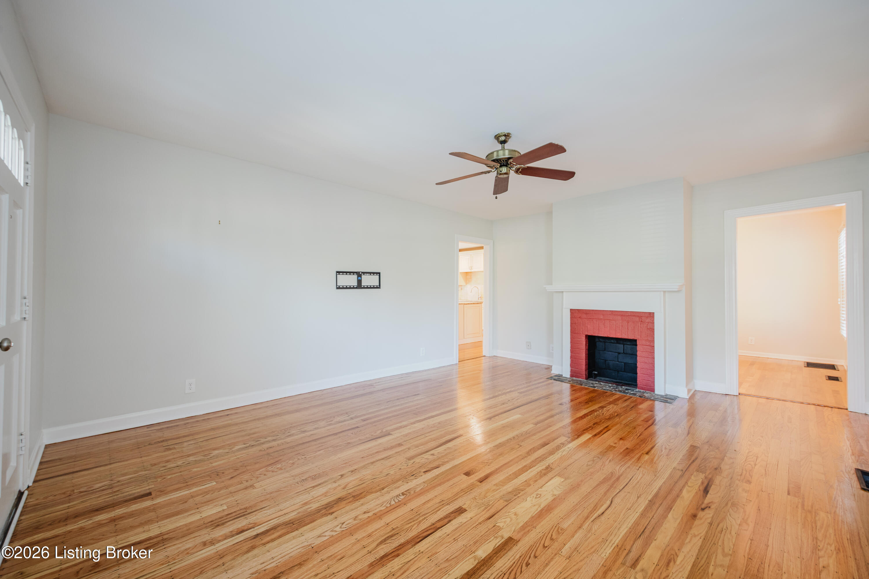 104 S Birchwood Ave