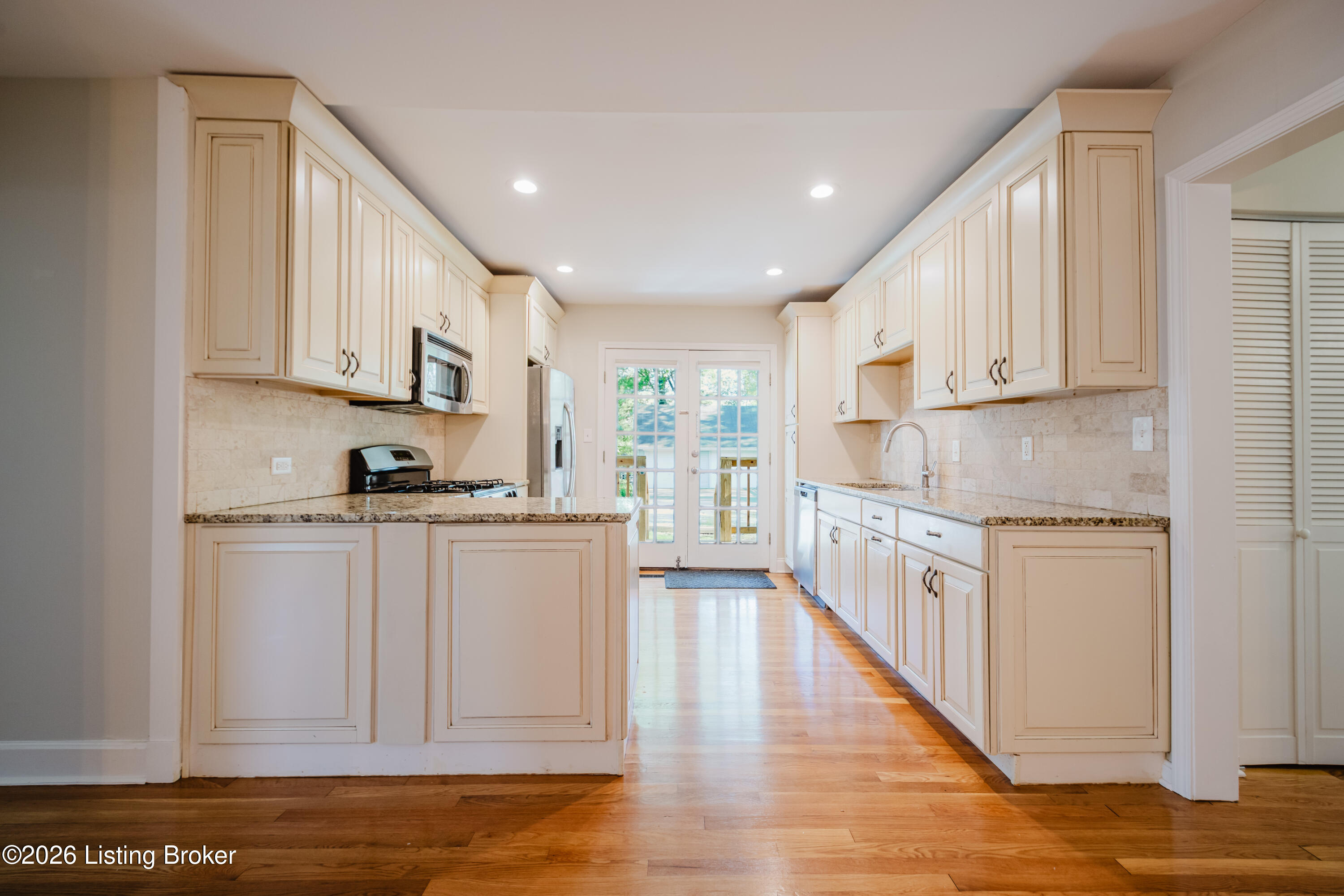 104 S Birchwood Ave