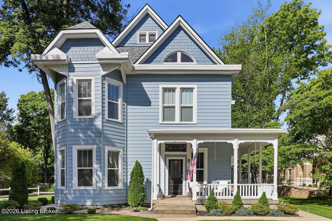 104 S Birchwood Ave