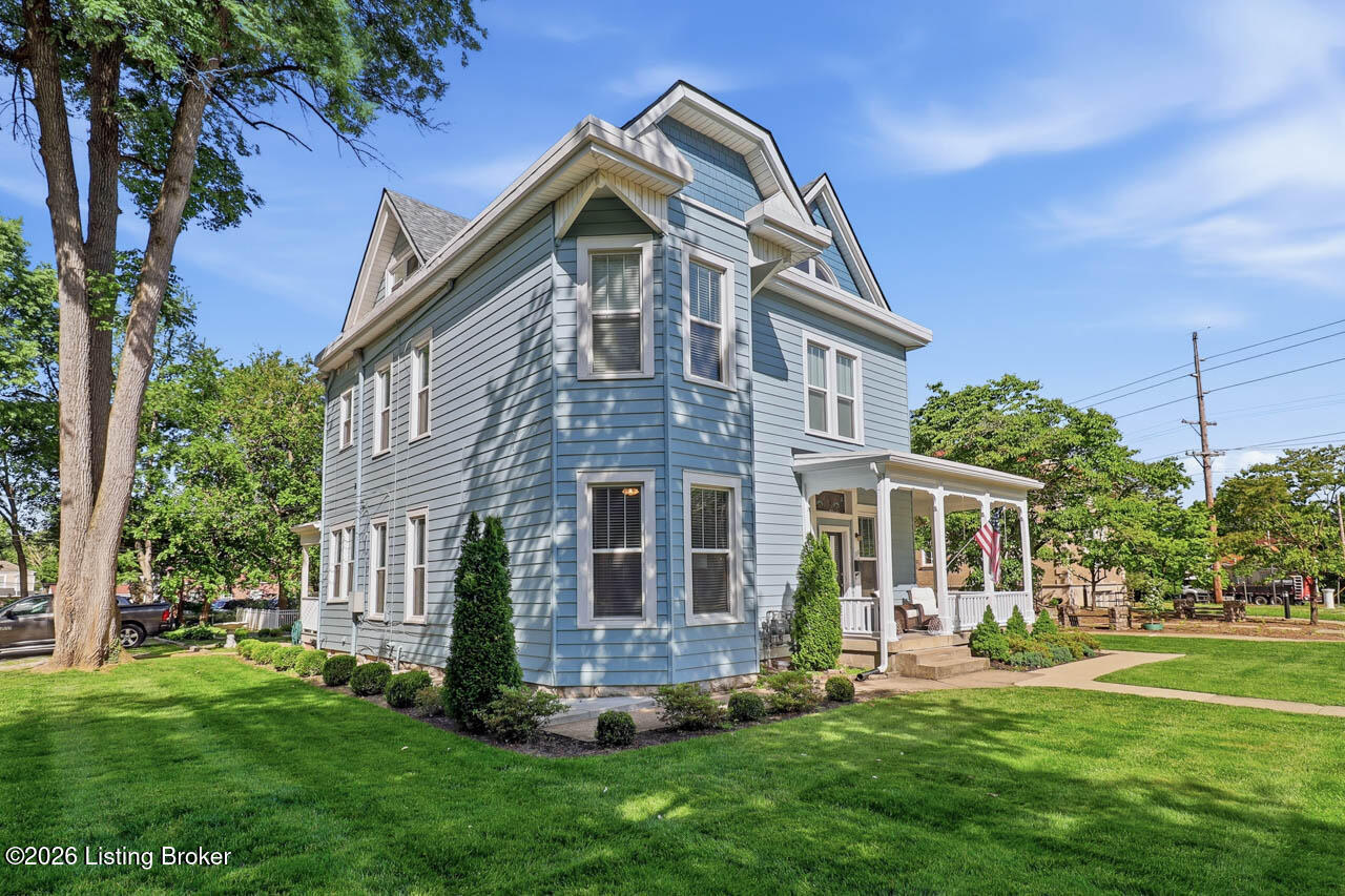 104 S Birchwood Ave
