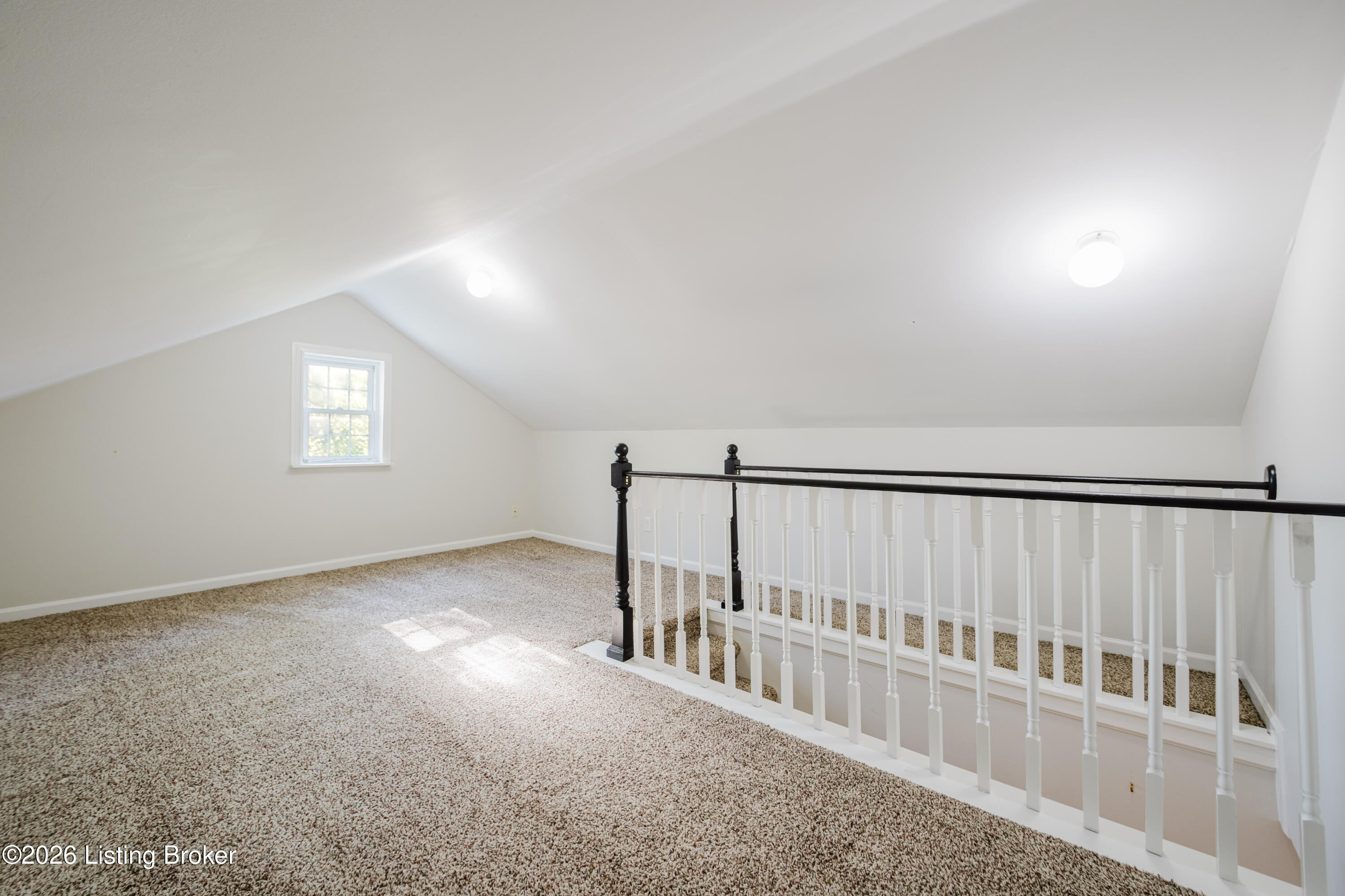 104 S Birchwood Ave