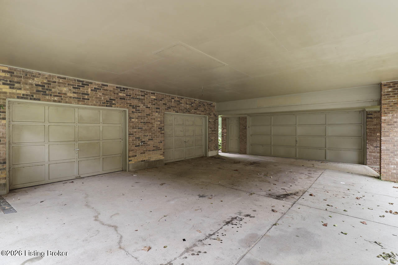 2724 Windsor Forest Dr