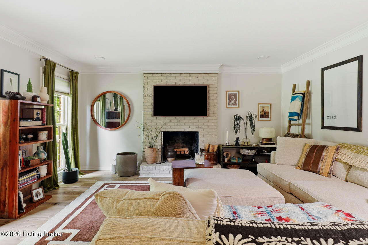 312 N Madison Ave