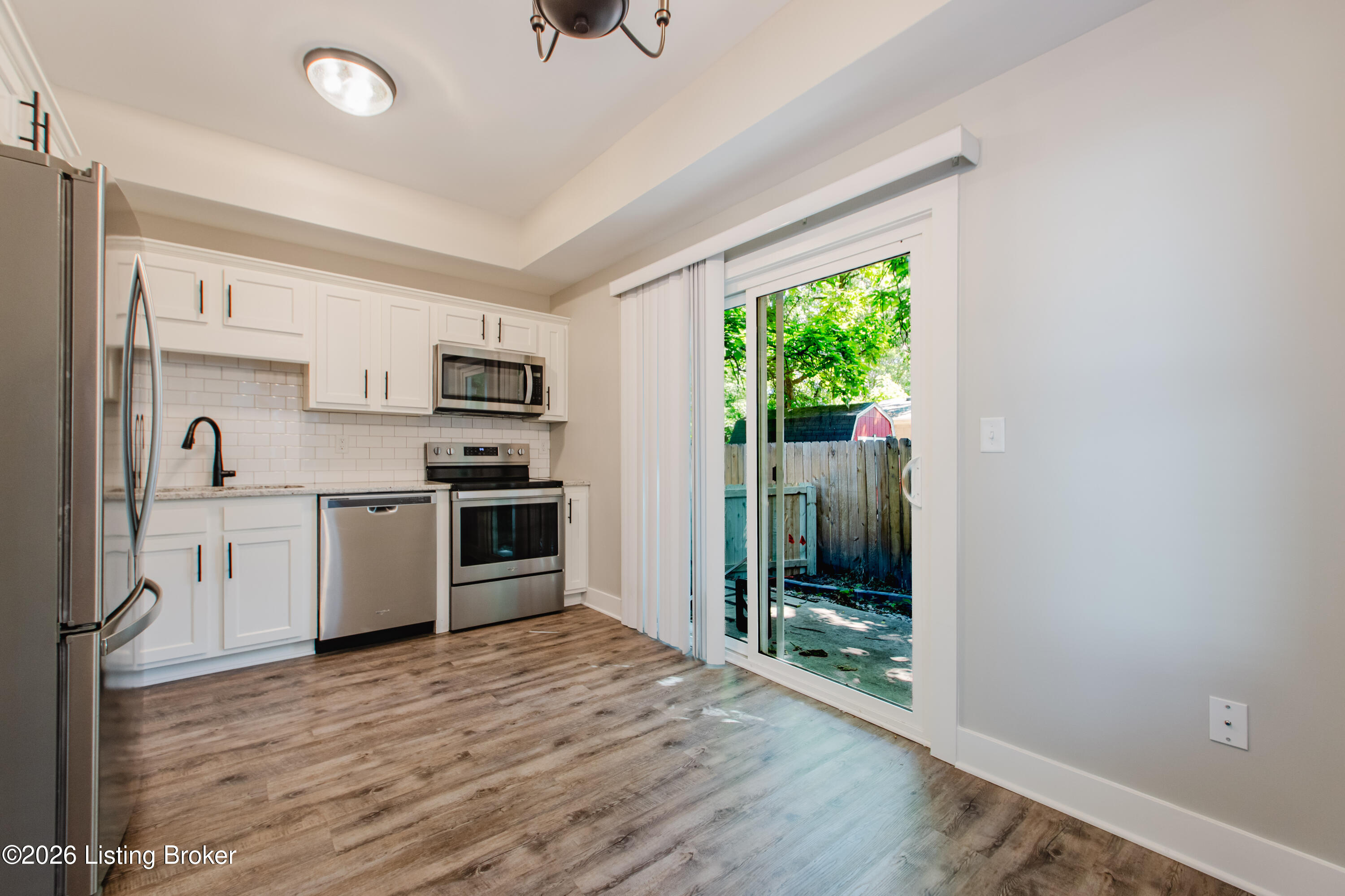 908 Mechanic St