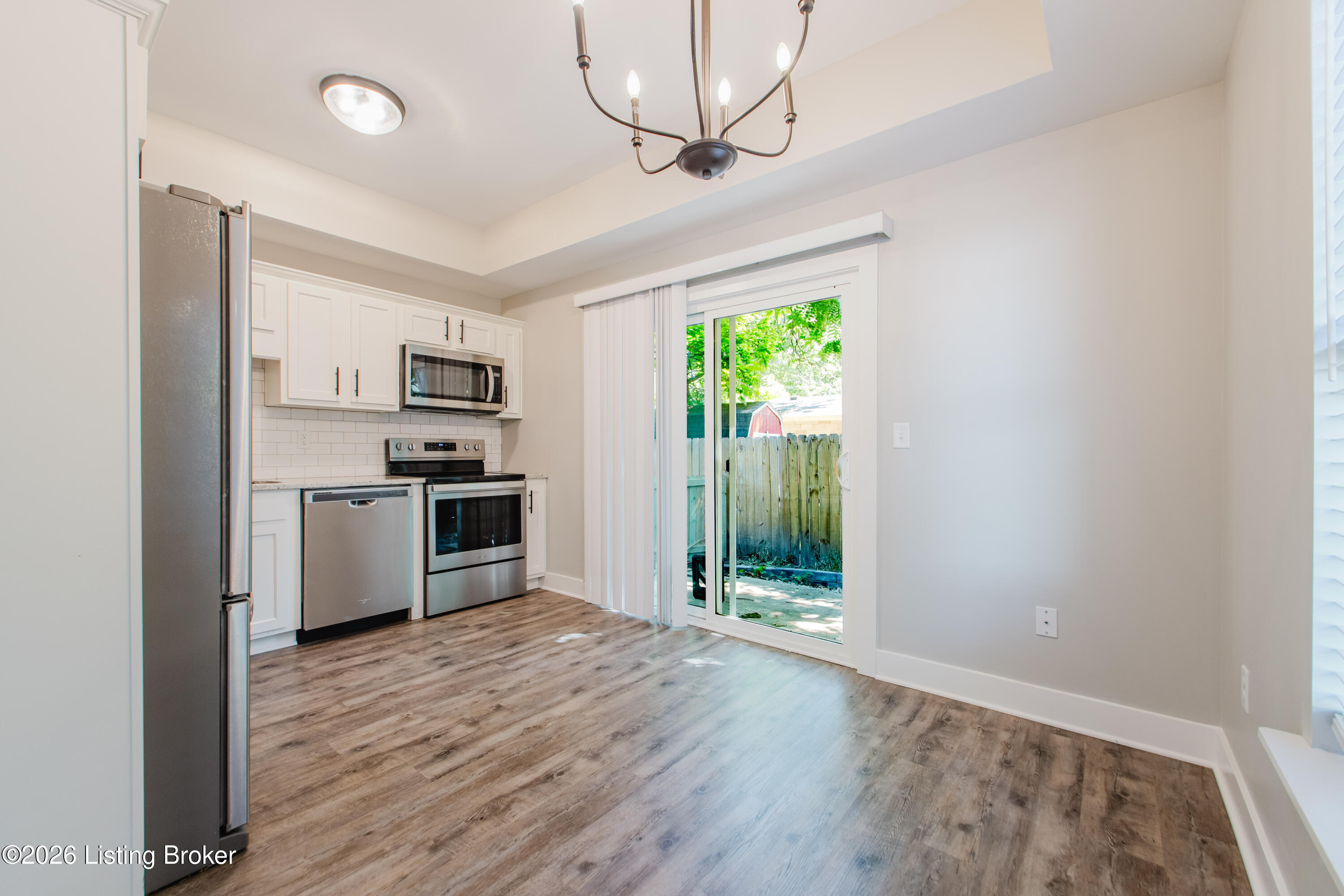 908 Mechanic St
