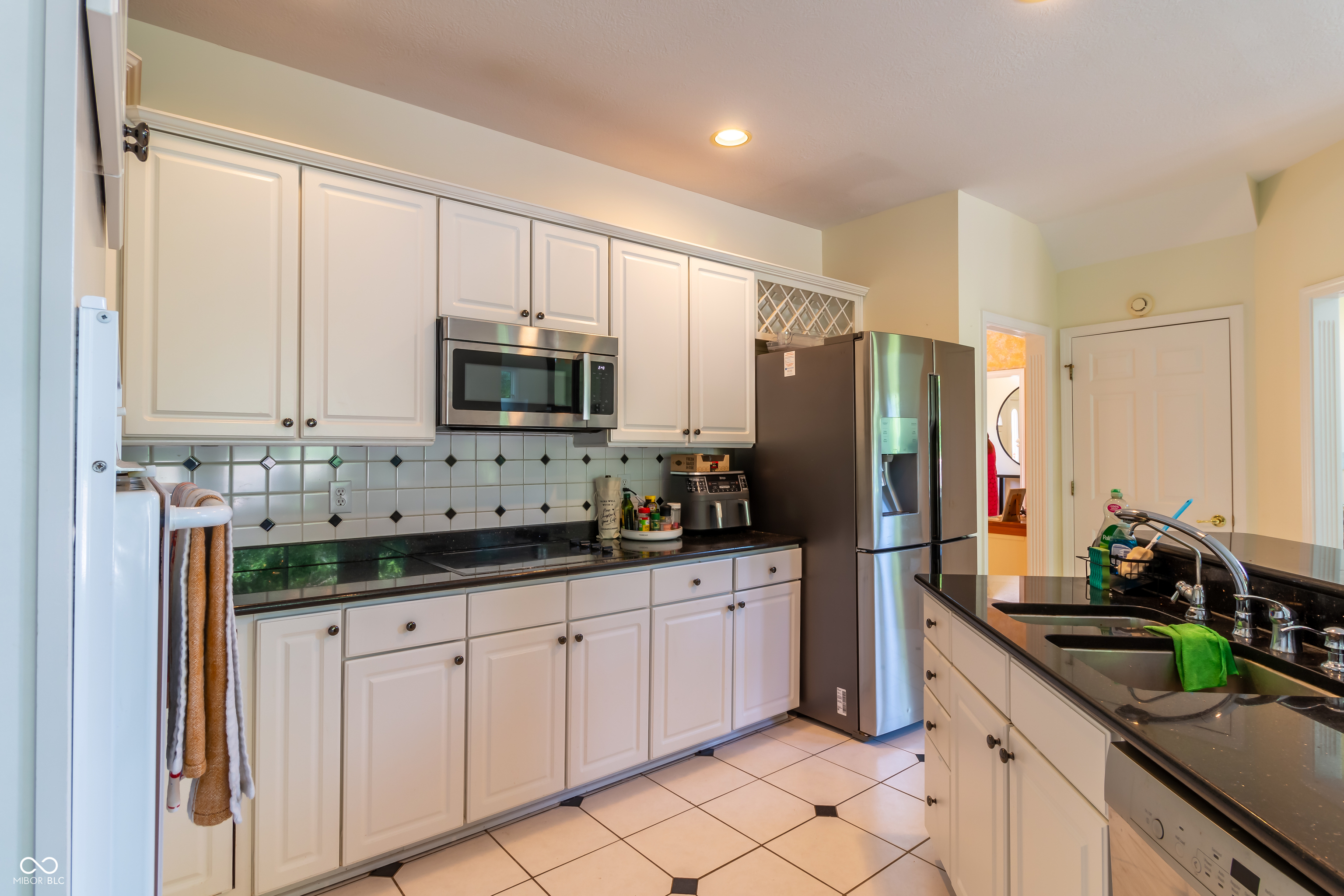 4957 Shadow Rock Circle