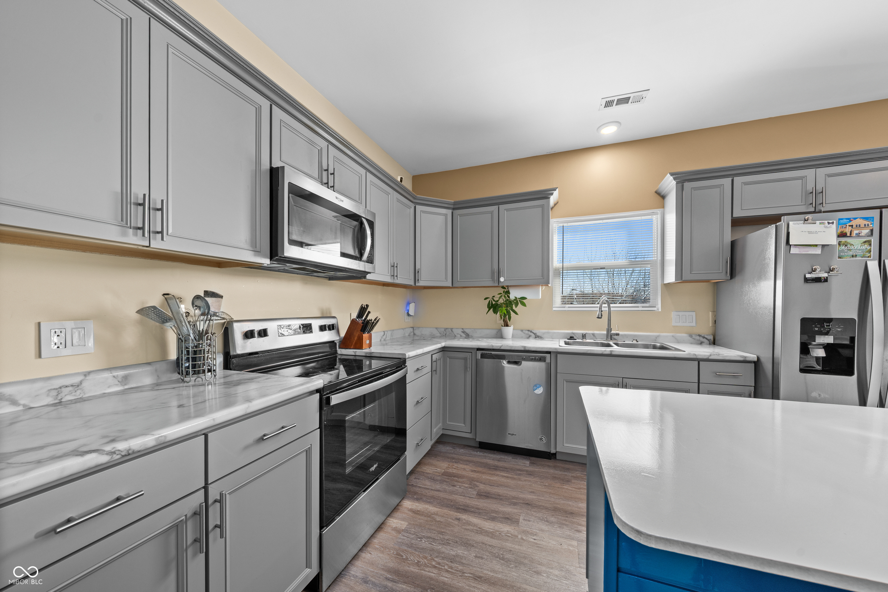 5431 Hammock Glen Drive